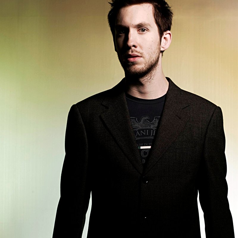 Calvin harris bones. Кельвин Харрис. Кельвин Харрис фото. Calvin Harris Motion. Burning Calvin Harris.