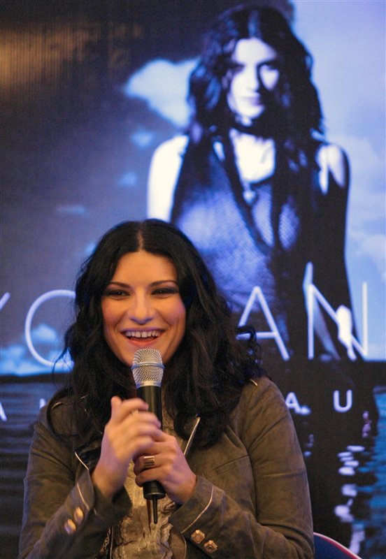 Laura Pausini Image