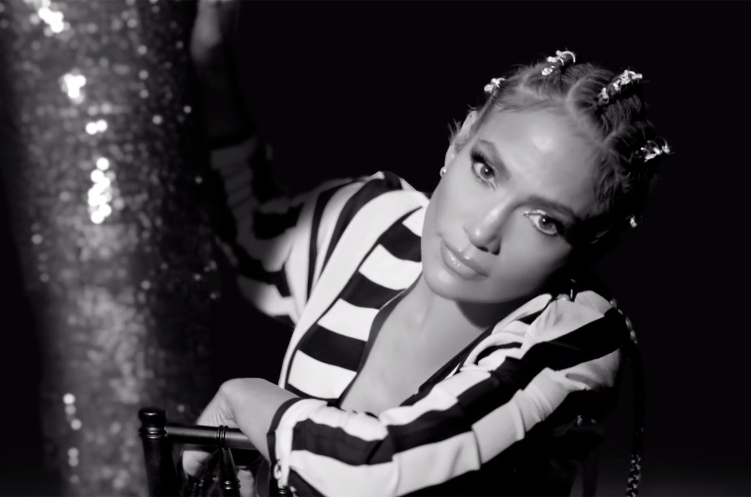 jennifer lopez mucho dinero