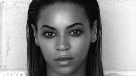 Beyoncé - Si Yo Fuera Un Chico (If I Were A Boy - Spanish Version - Video w/subtitles)