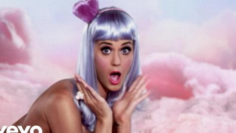 Katy Perry - California Gurls ft. Snoop Dogg