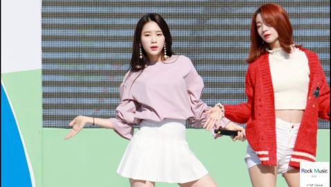 오마이걸 (지호) Oh My Girl  비밀정원 (Secret Garden)[4K 직캠]@181103 락뮤직