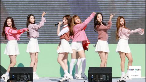 오마이걸 Oh My Girl 윈디데이 Windy Day[4K 직캠]@181103 락뮤직