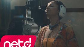 Burcu Arı feat. Genco Arı - Küçüğüm
