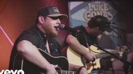 Luke Combs - Brand New Man - Live