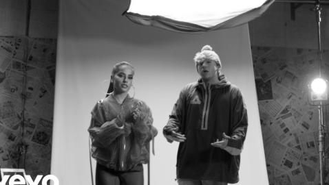 Becky G, Paulo Londra - Cuando Te Besé (Vertical Video)