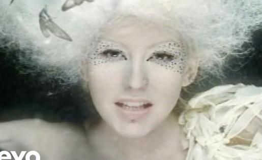 Christina Aguilera - Fighter