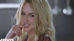 Britney Spears - Womanizer (Director's Cut)