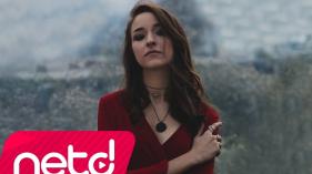 Naz Ölçal - Bir Şarkı Söylerim