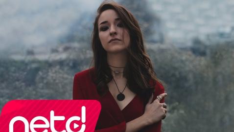 Naz Ölçal - Bir Şarkı Söylerim