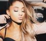 Ariana Grande Photo