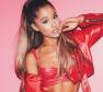 Ariana Grande Photo