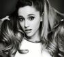 Ariana Grande Photo